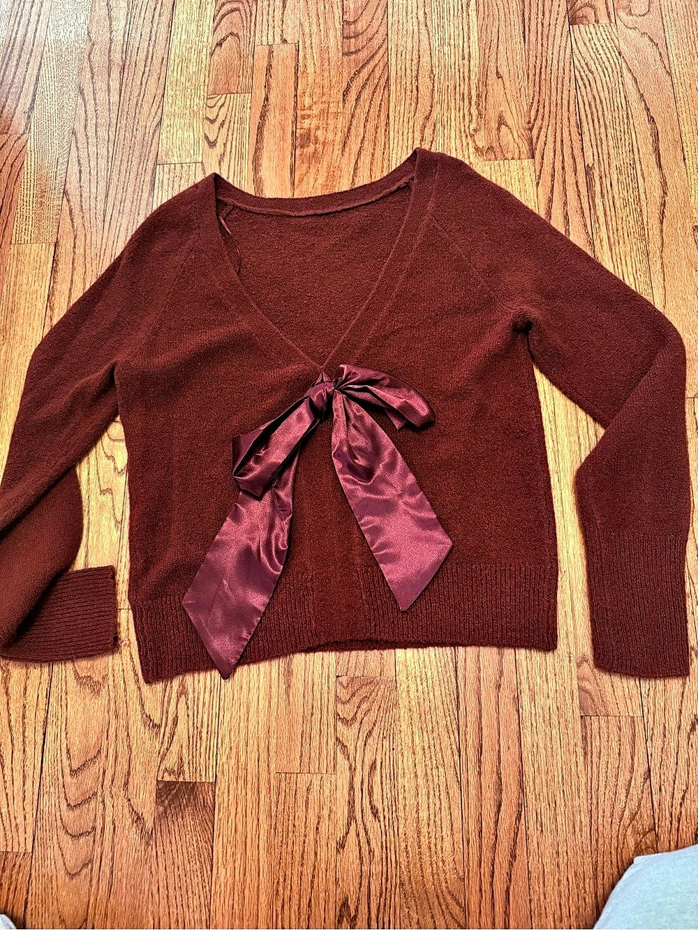 Vineyard Vines Burgundy Ribbon-Front Sweater